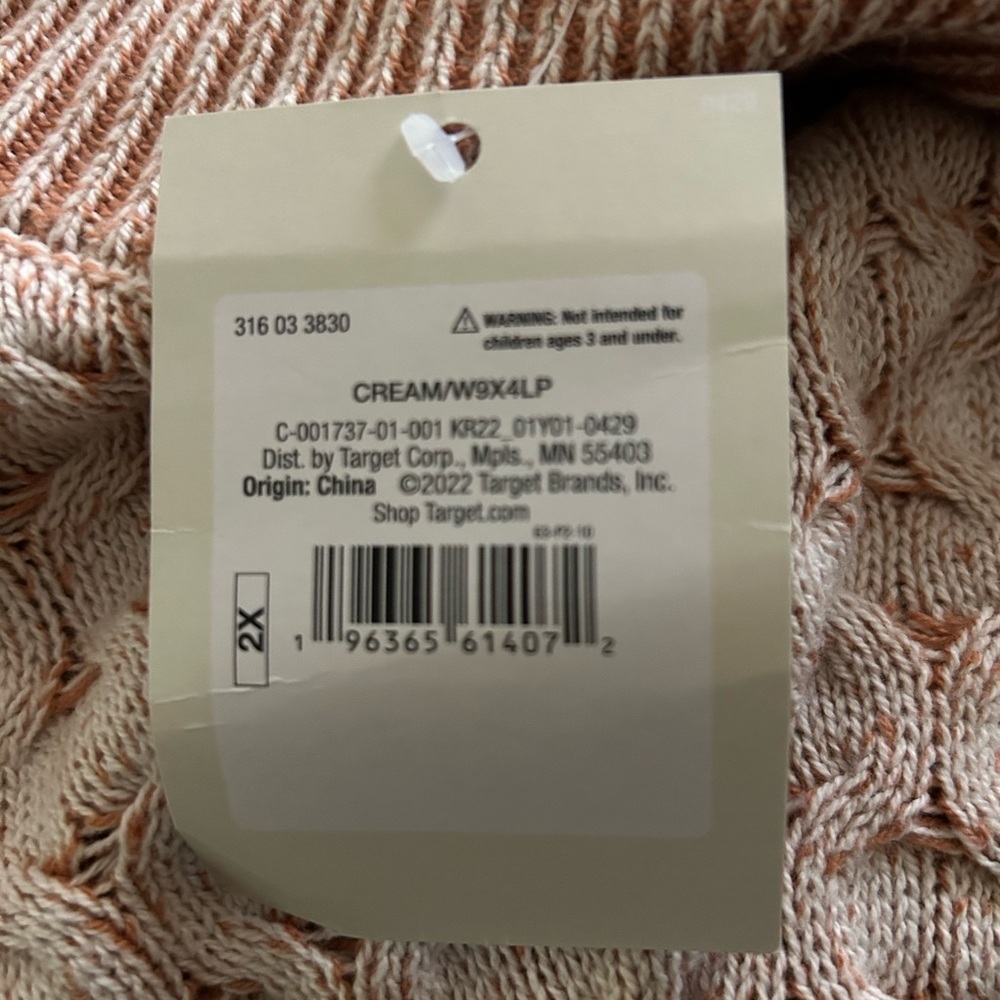 Knox Rose Cream Off-the-Shoulder Sweater with Chunky Knit - Picture 5 of 8